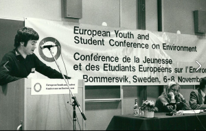 Håkan på miljökonferens 1981 (Anna Lindh t h)